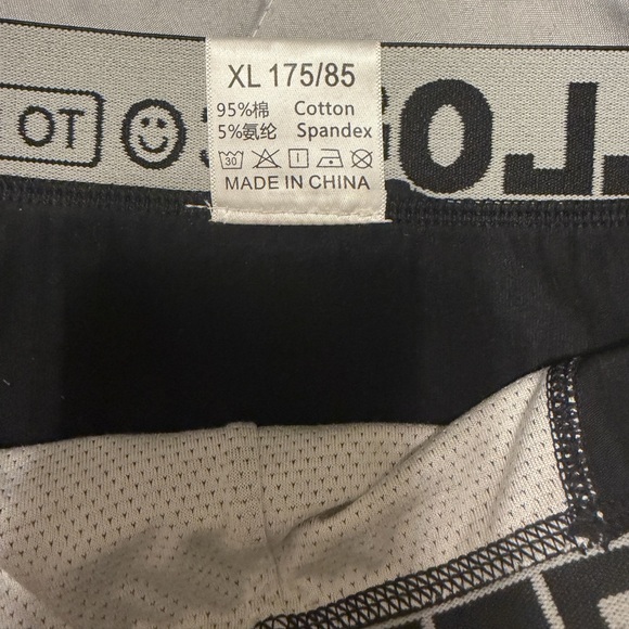 Men’s Cotton Brief - Picture 3 of 4